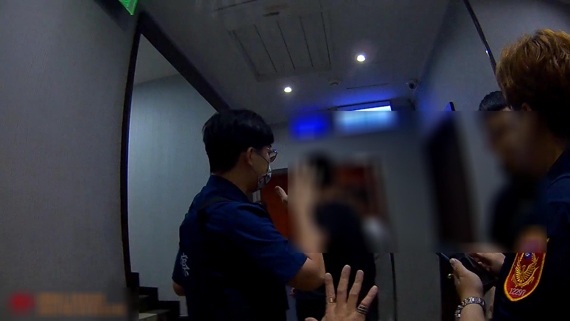 圖說:優勢警力控制現場。