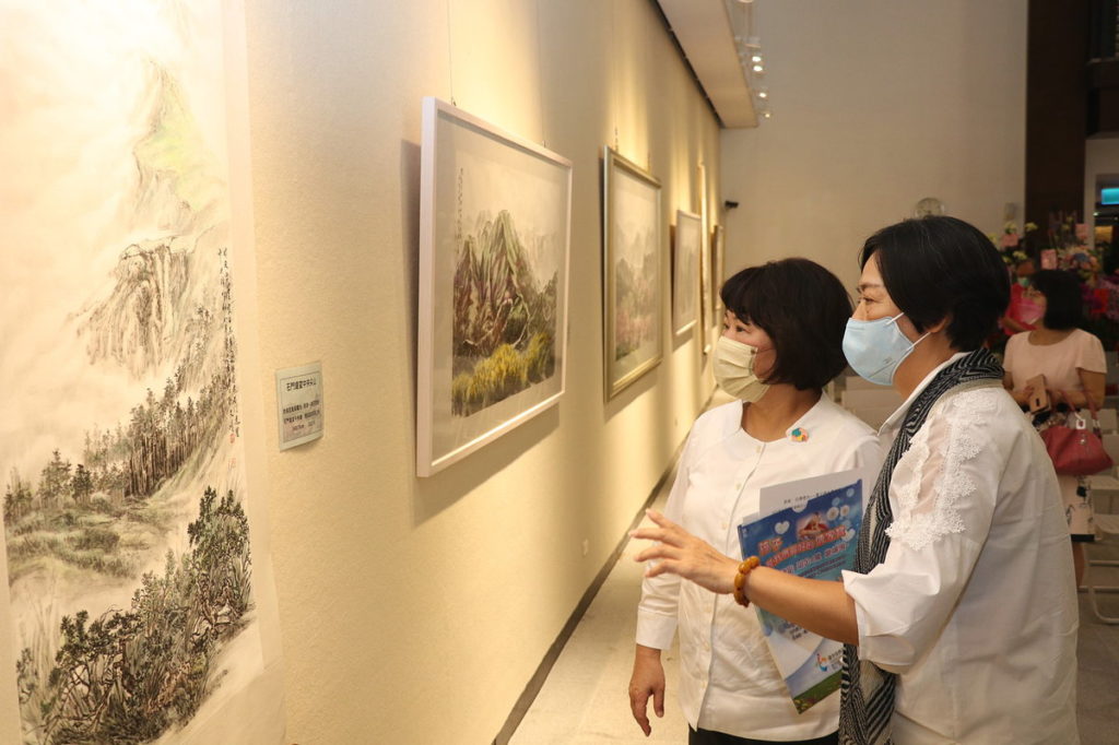  市長參觀展覽