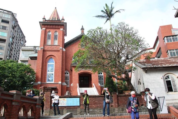 戶外走讀閱讀馬偕活動。 圖:旅學堂/提供