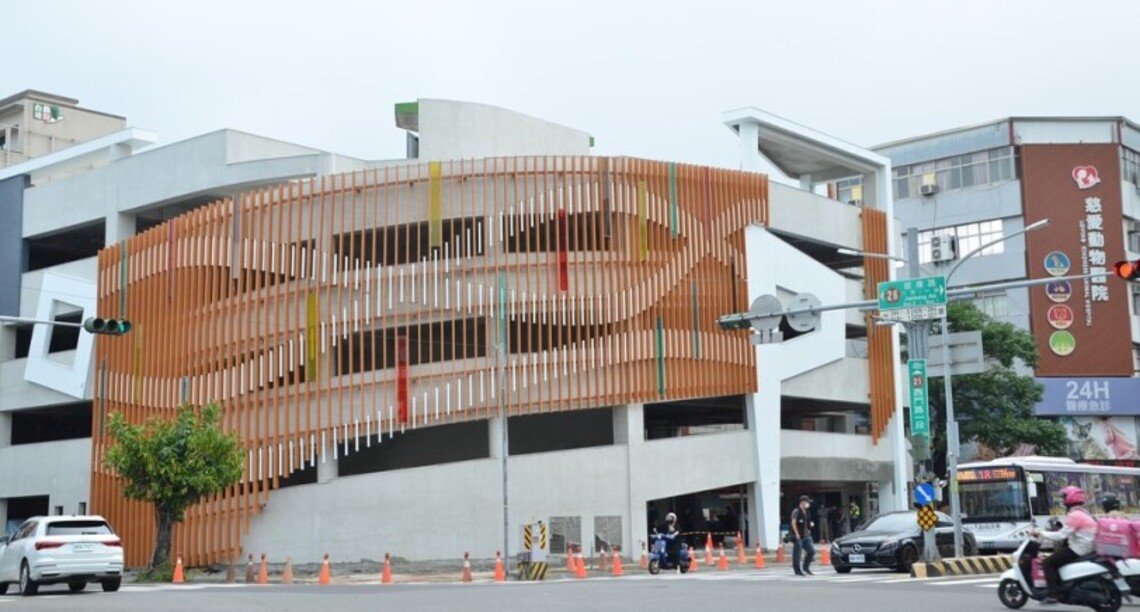 台南西門立體停車場完工