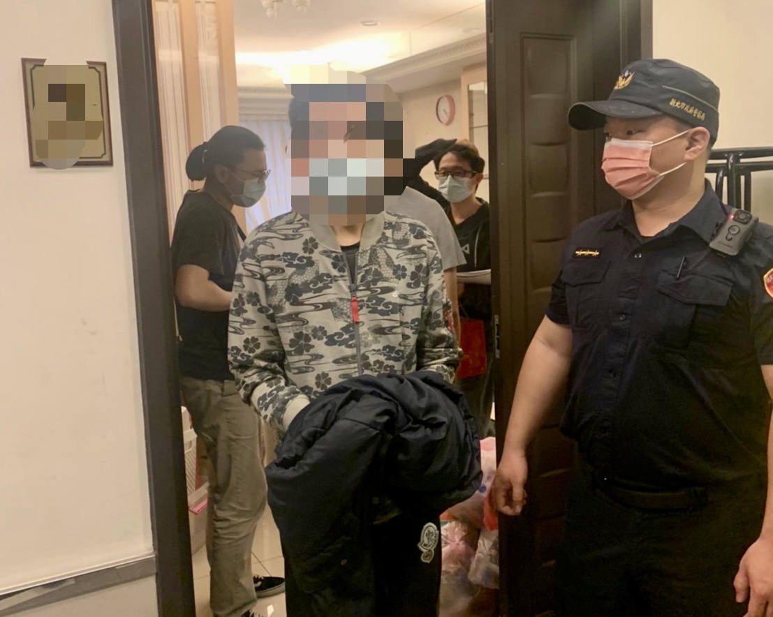 圖片說明:白冰冰臉書竟遭留言恐嚇,林口分局獲報後速鎖定嫌犯逮捕到案。(記者趙靜姸翻攝)