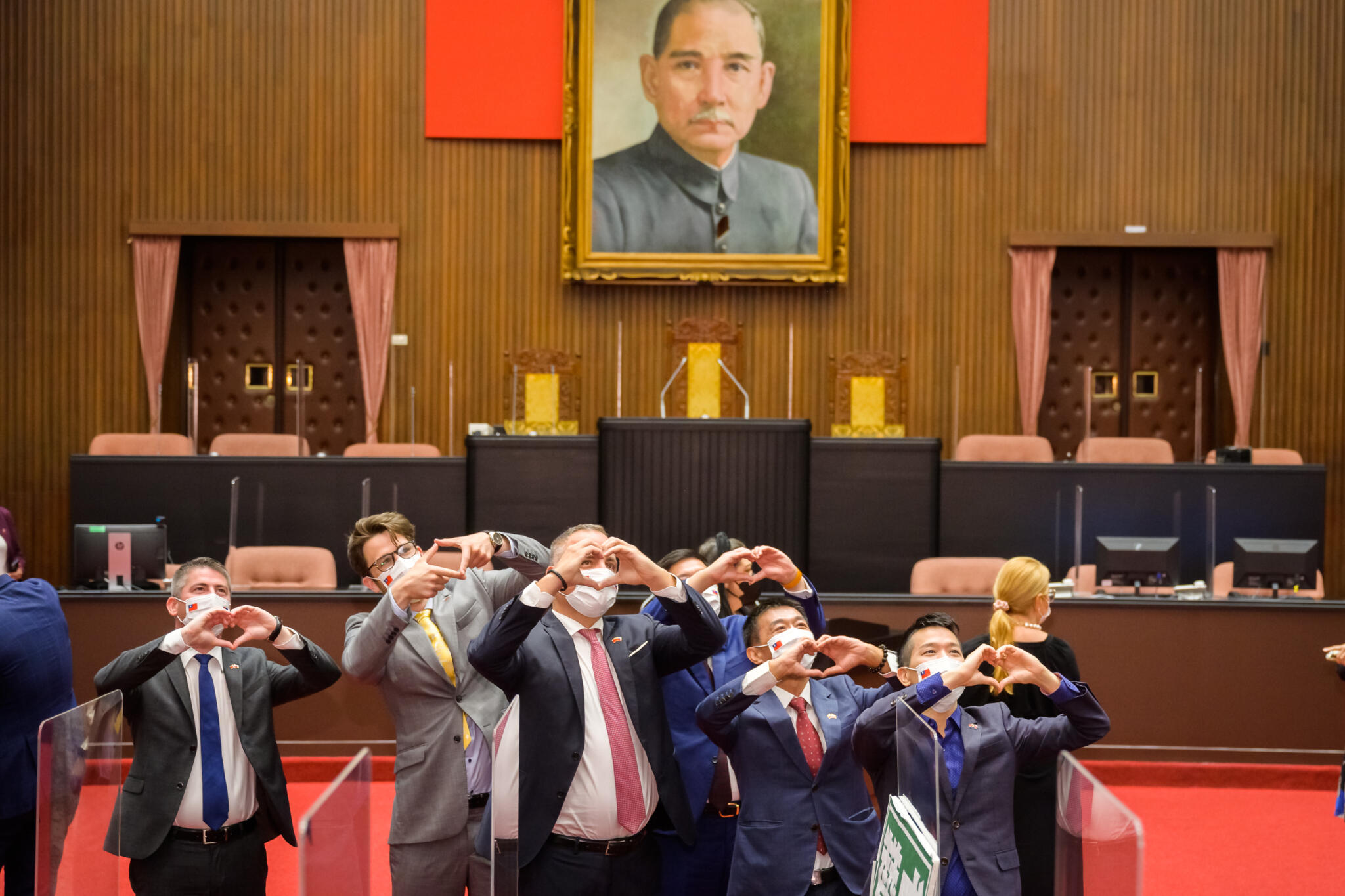 台灣中國一邊一國 游錫堃:全世界國會議員應聯手對抗威權獨裁 30 立法院台灣斯洛伐克國會聯誼會成立大會 122
