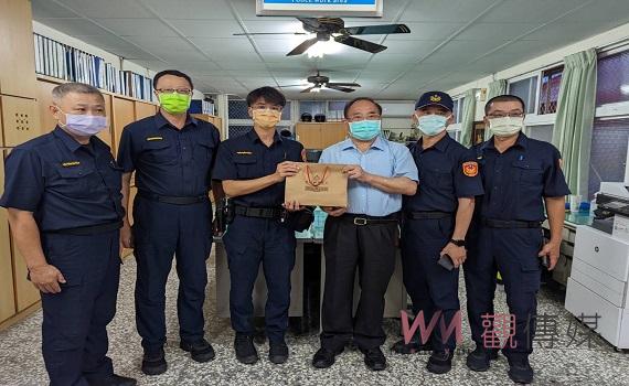 北港警防疫不忘治安 雲縣副局長陳源輝頒破案茶