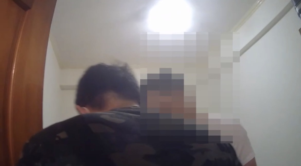 圖片說明:汐止警搜索蔡嫌住處。(記者徐煜勝翻攝)