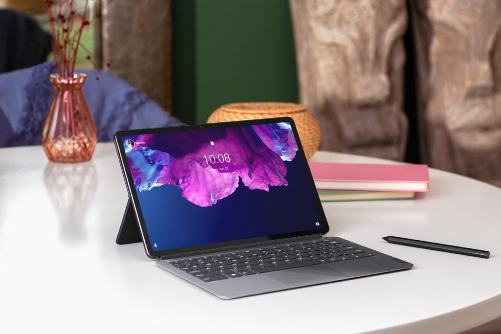 Tab P11 Pro搭載11.5 吋2K OLED 螢幕,即日起至PChome 24h購物網及momo購物網購買,登記即送7% P幣與Mo幣