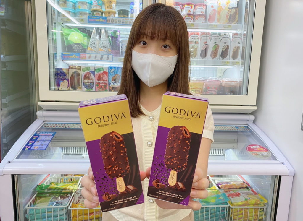 7-ELEVEN自6月15日起祭出「跨界聯名」、「異國限定」、「高顏值」三大話題策略，整合冰品、飲品、酒類共3大類，推出逾30款熱門抗暑新品