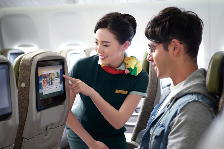 長榮航空獲「東亞最佳航空」、「全球最佳客艙服務」、「全球五星航空公司」三大獎項肯定。 圖:長榮航空/提供