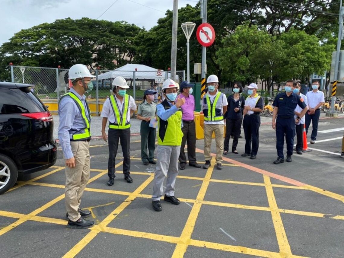 前鎮媽祖港橋重建施工 林副市長視察交維改道情形