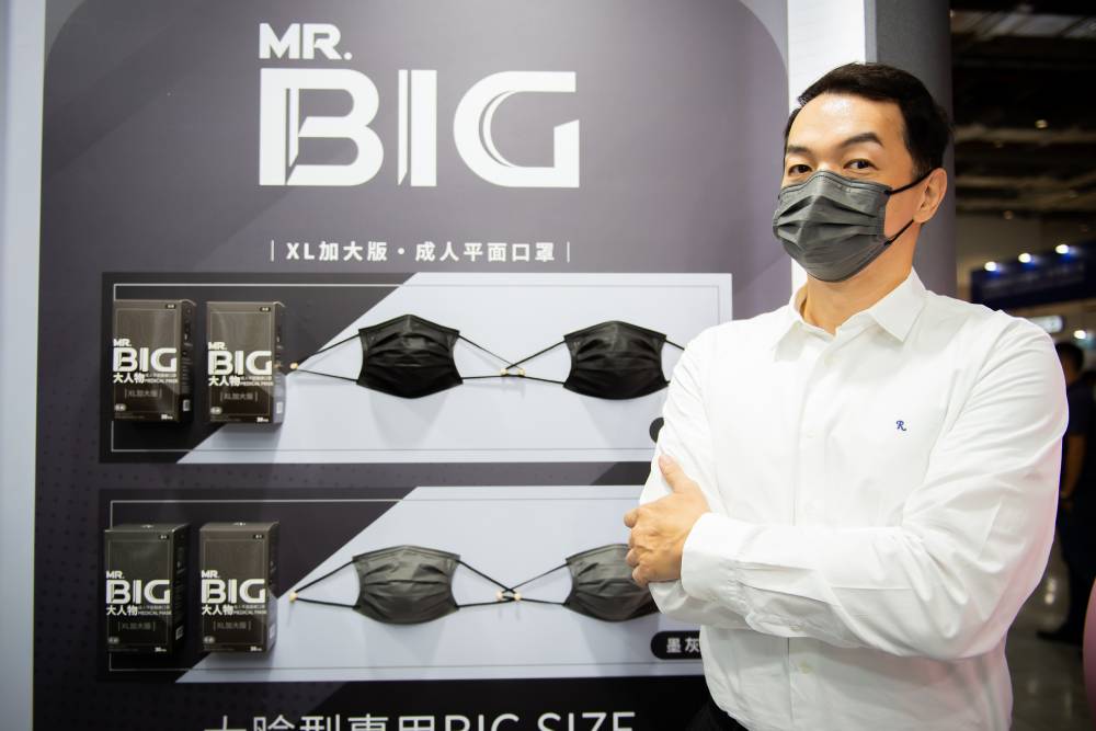 【有影】佛教藝術巨擘結合當代草聖大師 《菩心》特展將世界級藝術大師夏荊山帶進台北 52 匯流新聞網CNEWS資料照片207220616a06