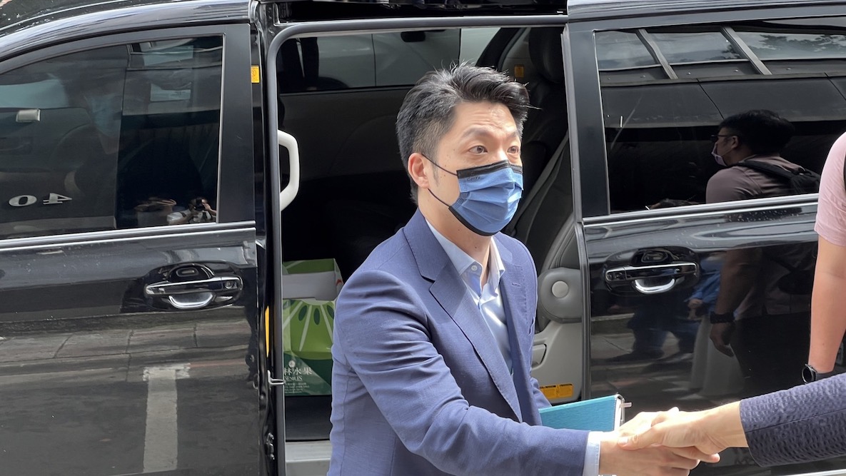 23歲年輕飛官殉職 蔡英文赴高雄親頒褒揚令 囑國防部照顧遺族 58 台北市長參選人、國民黨立委蔣萬安17日,前往拜訪前台北市長、國民黨主席吳伯雄,抵達現場。