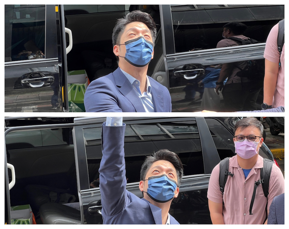 23歲年輕飛官殉職 蔡英文赴高雄親頒褒揚令 囑國防部照顧遺族 59 台北市長參選人、國民黨立委蔣萬安17日拜會前國民黨主席、前台北市長吳伯雄,一到現場,遇到熱情支持者表達支持,揮手回應。