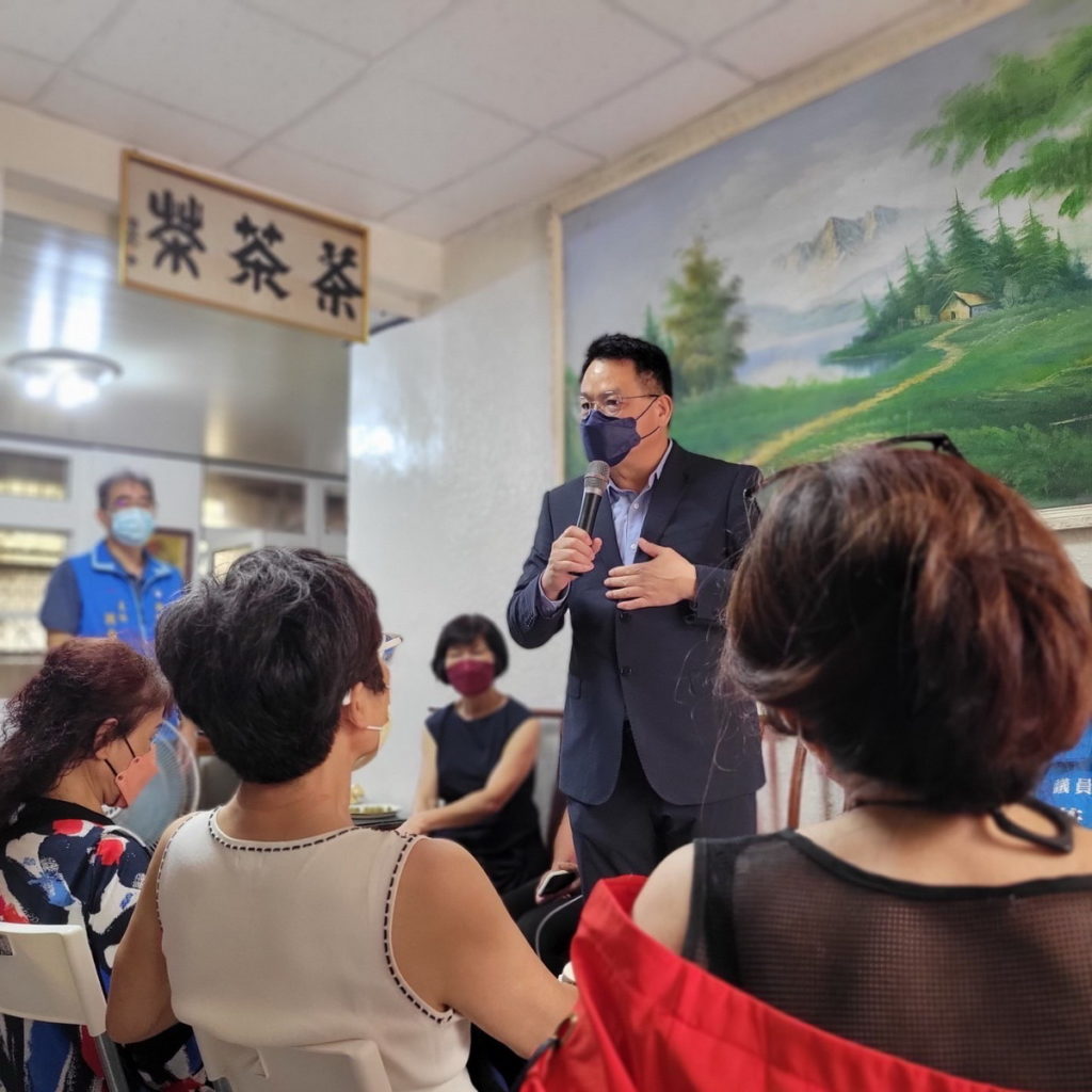 林耕仁表示,每場客廳會,收到民眾給予的期許與鼓勵,都是對自己莫大的支持。(圖:翻攝自林耕仁臉書)