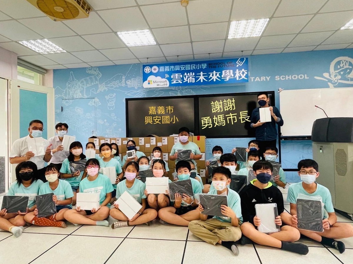 嘉義市生生用平板 校校都達陣