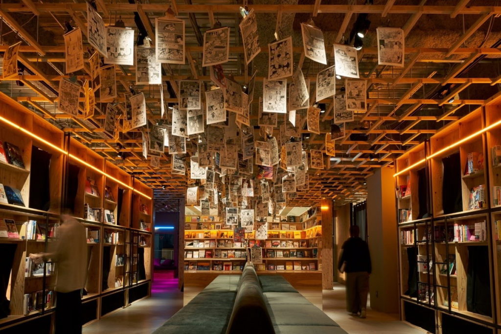 設計時尚的BOOK AND BED TOKYO SHINJUKU，堪稱膠囊旅館界的顏值擔當 （圖片來源：©Book And Bed Tokyo）