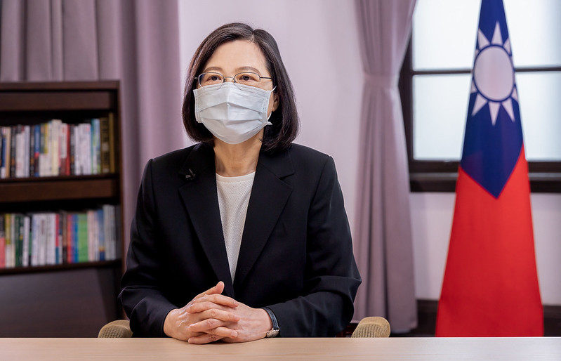 三軍六校院畢業典禮 總統期許畢業生持續學習精進自我 莫忘初衷不怕挑戰