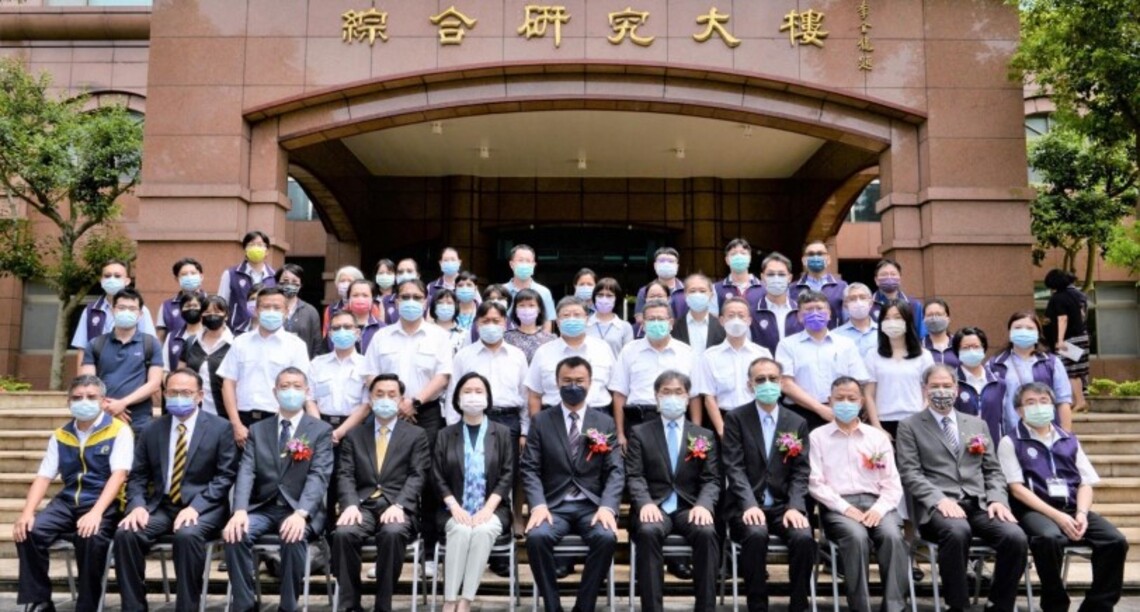 畜衛所獲得世界動物衛生組織認可 成為十足目虹彩病毒參考實驗室