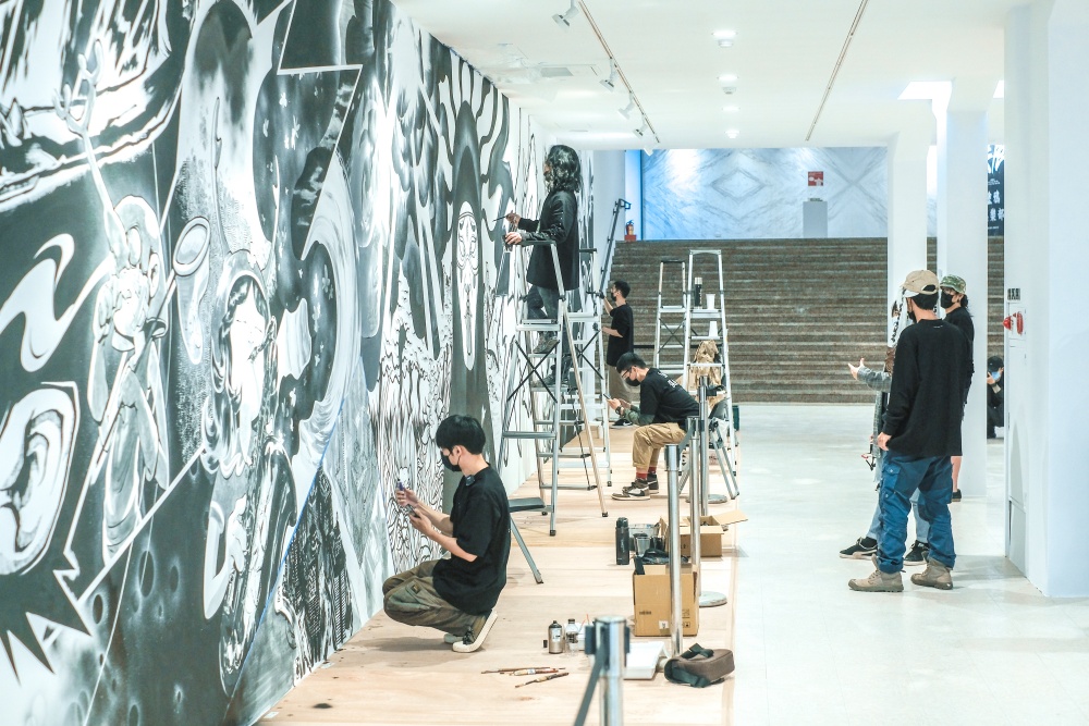 【有影】明星養老院台北首演 以喜劇撫慰觀眾心靈 43 1.《塗鴉俱樂部》此次由園區與REACH共同策展邀請7位臺灣塗鴉藝術家