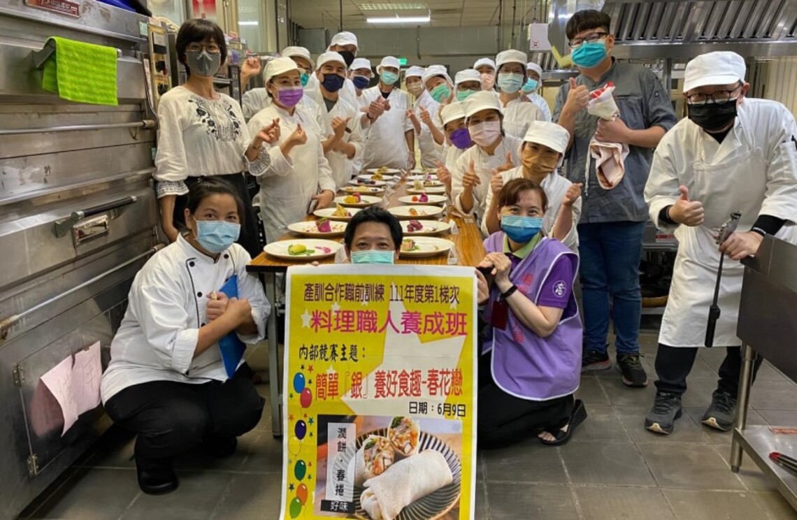 高市職訓學員PK   盡展所學大秀創意