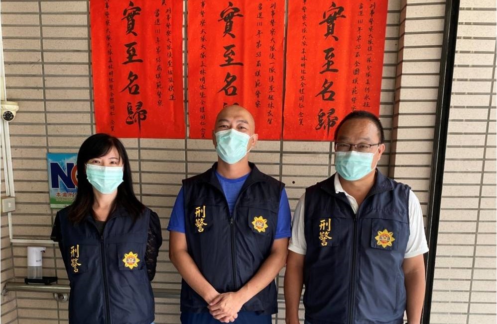▲中市刑大偵一隊分隊長何永超獲選全國模範警察,偵查佐林友智、張秋蓮獲選中市警察局模範警察 (圖/台中市警察局 提供)