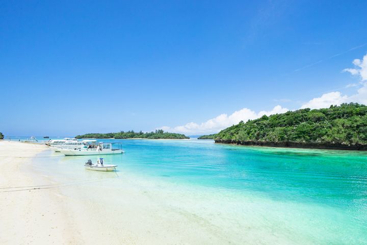 石垣島的碧海藍天,讓人流連忘返。 圖:龐洛郵輪/提供