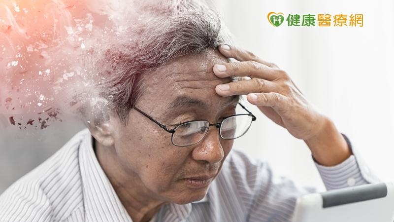 小心憂鬱引失智! 醫示警「1動作」助早發現