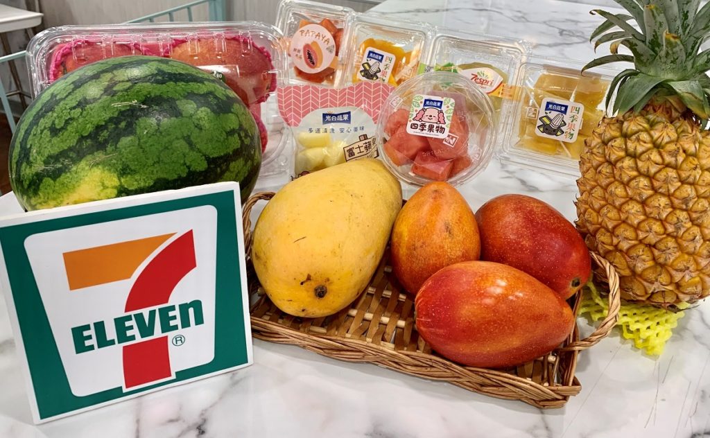 7-ELEVEN於「i預購」、「i划算」雙平台提供多種規格原果及精緻高檔水果禮盒預購,就近即可購買新鮮水果