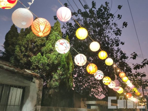 粉紅大象、手作編織、千盞燈籠 由藝術家與村民一同點亮的黃埔夜燈祭