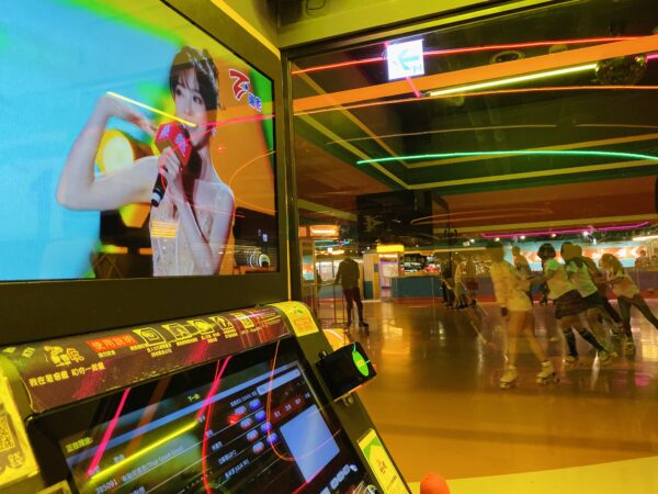 七〇年代的花花世界 —台中復古冰宮重現世代約會聖地
