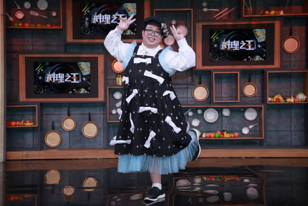 知名網紅「泰國娘娘」擔任飛行饕客(圖/料理之王3提供)