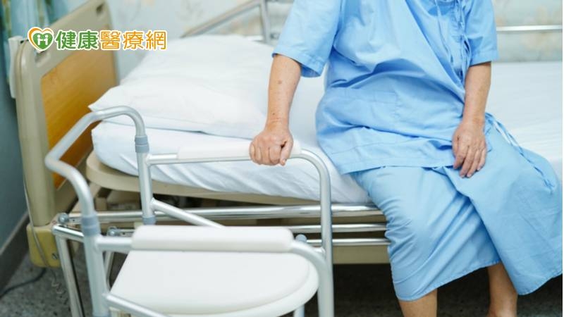 正確選用機械椅 長輩行動更便利