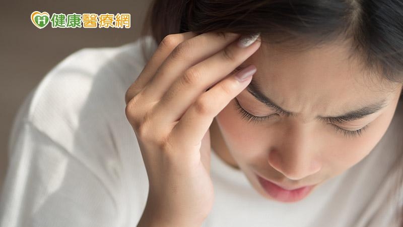 你也「偏頭痛」了嗎?醫師:避開這3種食物