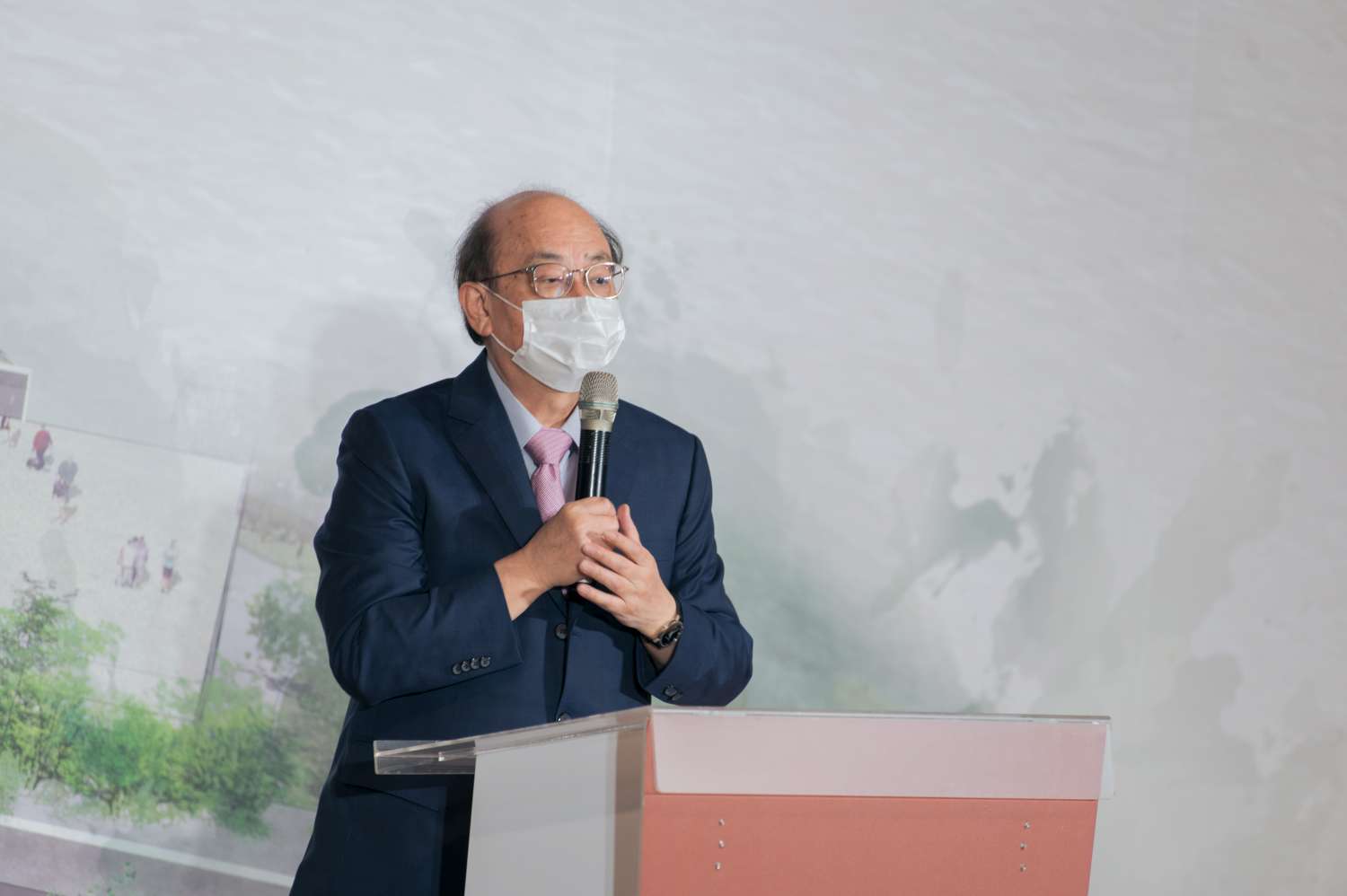 斥資16.4億打造新總圖 林智堅:面臨國際原物料上漲等問題終於簽約 46 民進黨立法院黨團總召柯建銘