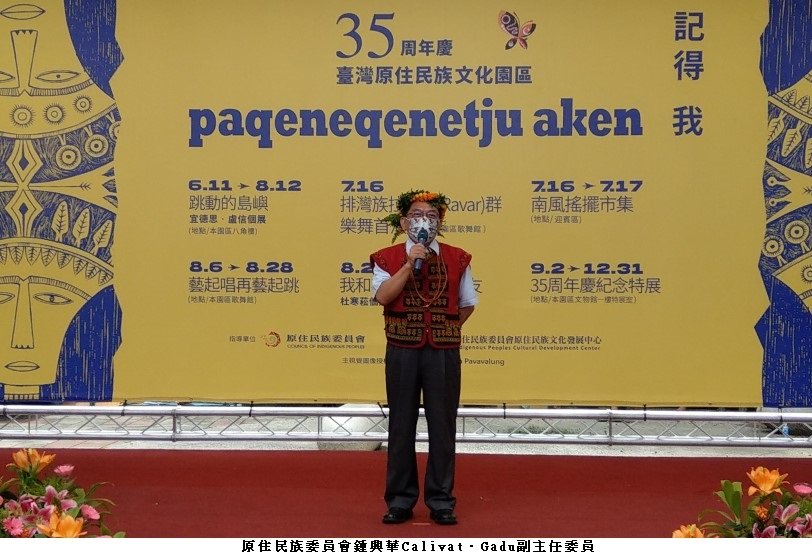 可能是 1 人和站立的圖像