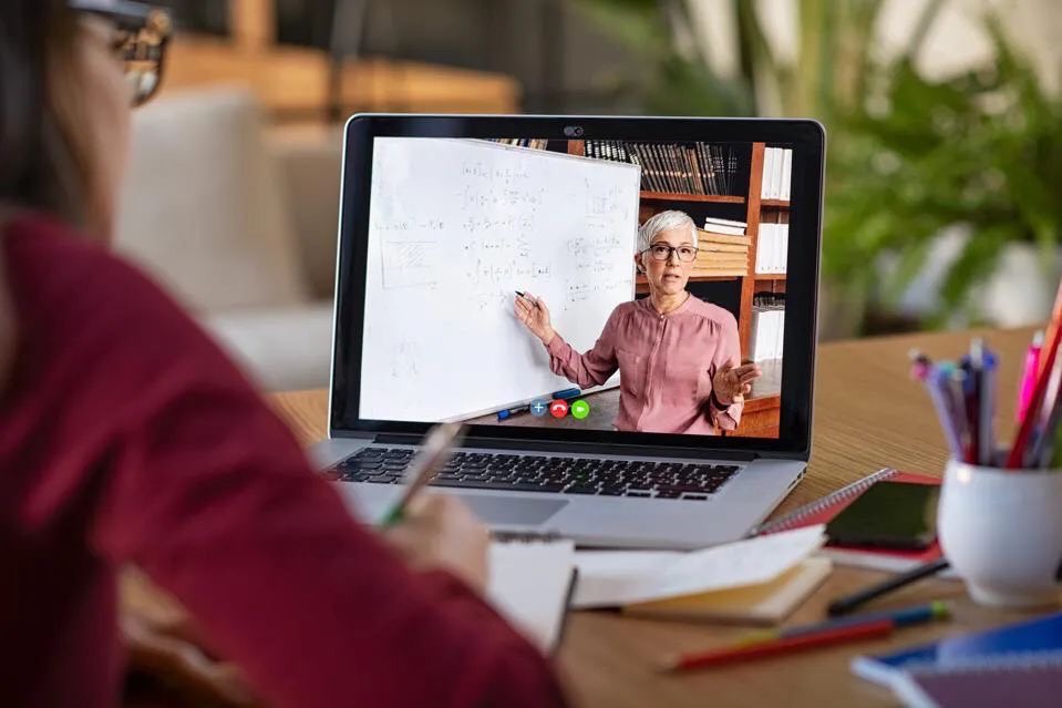OIA的線上OSSD課程能幫助學生充分利用時間,有效自主學習。