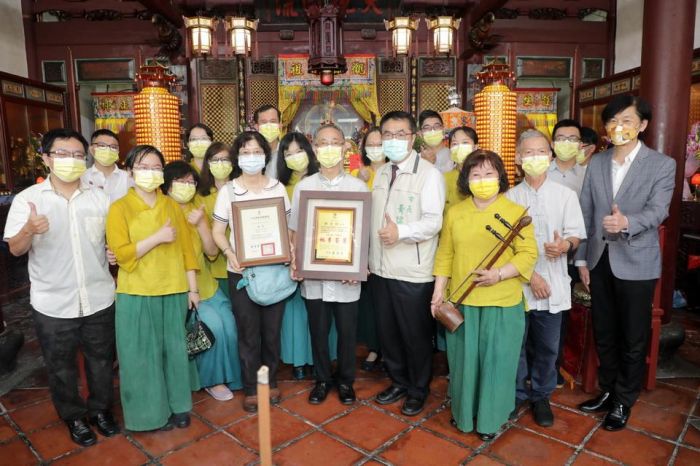 台南南管保存者蔡芬得獲頒卓越市民榮銜 黃偉哲盼在地雅音永續流傳