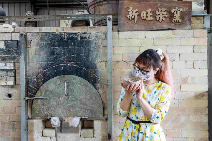 凡入住新北市旅館及民宿,並出示證明可享觀光工廠免費入場或門票折抵消費優惠。 圖:新北市政府觀光旅遊局/提供