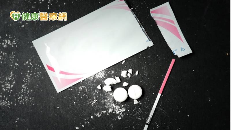 口服排卵藥助受孕 詳解「副作用、服用禁忌」