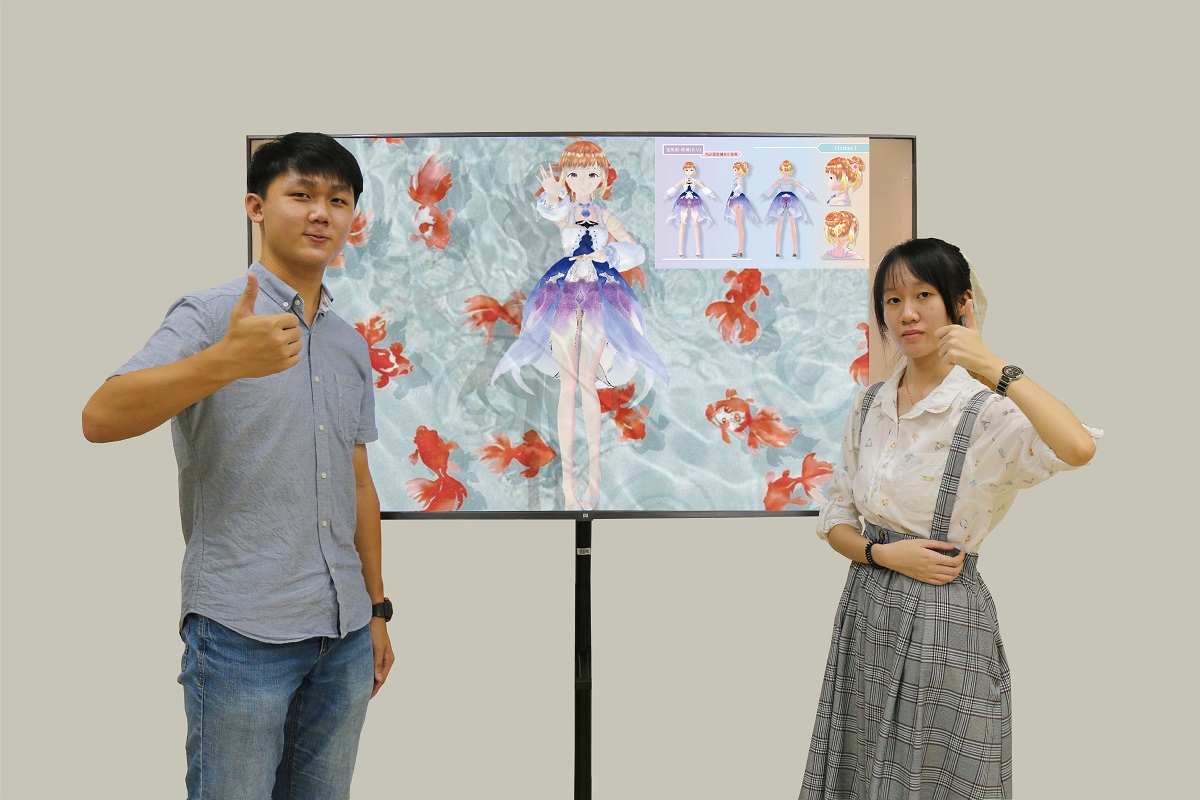 朝陽科大資管系學子李逸涵(右)、蘇沐恩(左)勇奪2022元宇宙虛擬偶像角色設計大賽金獎。（圖/朝陽科大提供）