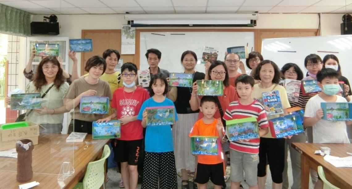 永安圖書館主任惠眼發掘在地素人巧手創作的魚骨藝術