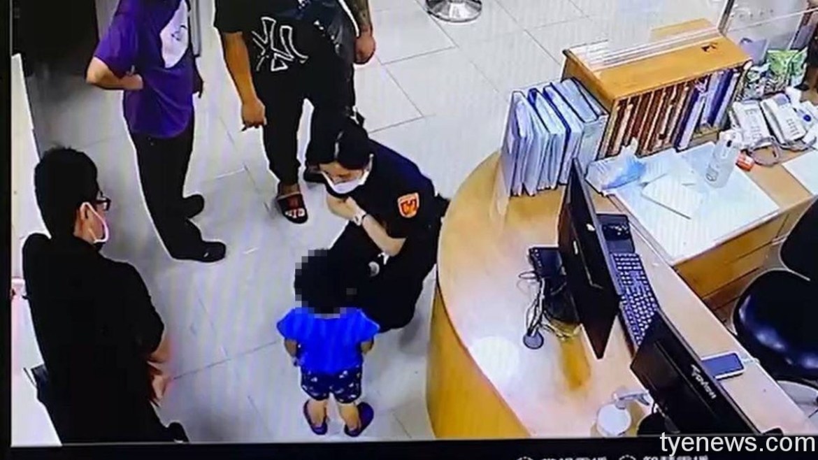 男童找媽媽迷途街頭 實習警大生初體驗充當保母 22 S 108421154 scaled
