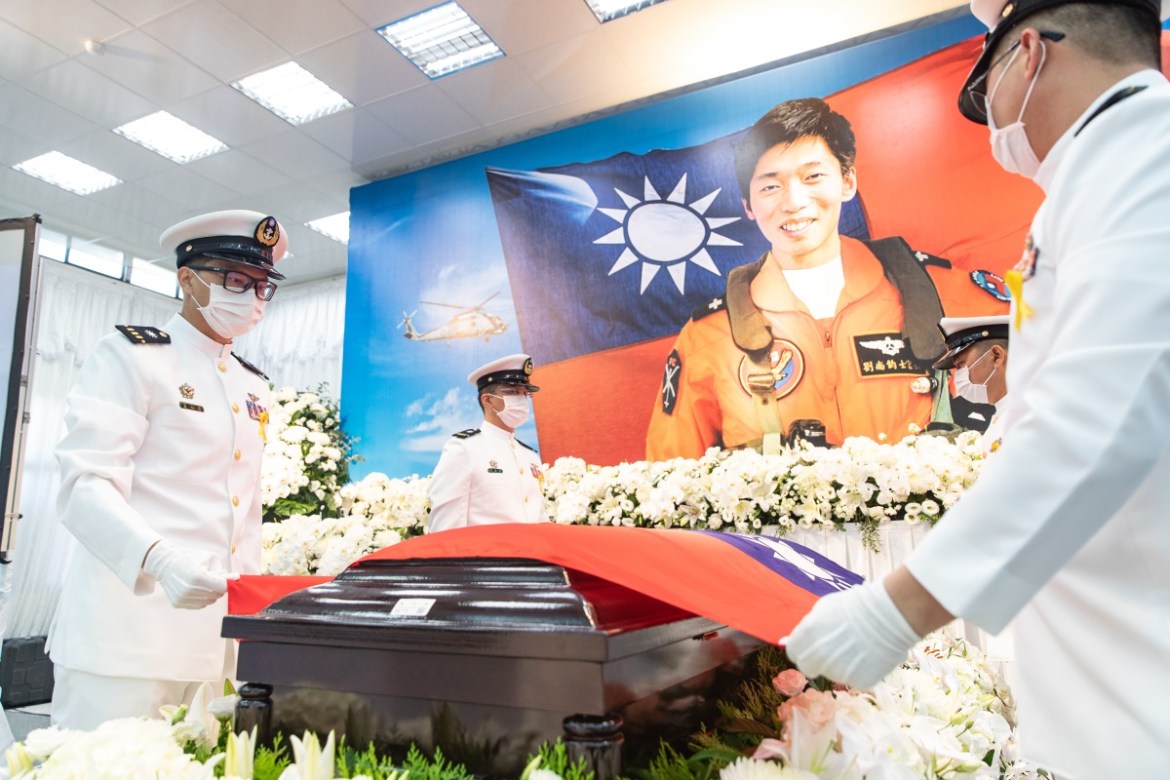 海軍S-70C墜機士官長劉尚鈞殉職 今桃殯舉行公祭 21 20220708 7