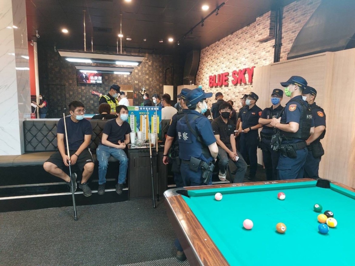 【有片】藝人無尊體驗「一日警察」宣導桃警青春專案4反1不 20 S 108445717