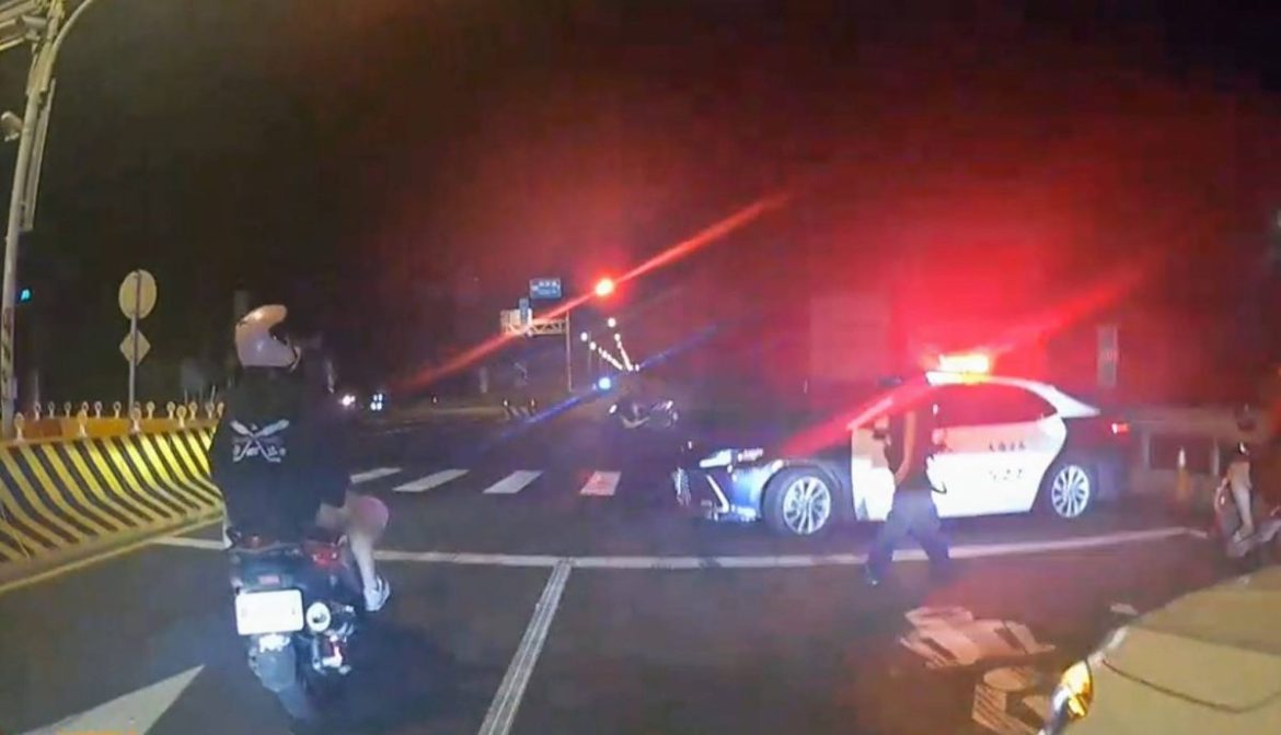 台15線改裝車聚集擾民 大園警鐵腕包圍攔查 20 155431 scaled