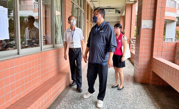 嘉義市辦資優學生鑑定初選 林立生處長視導闈場