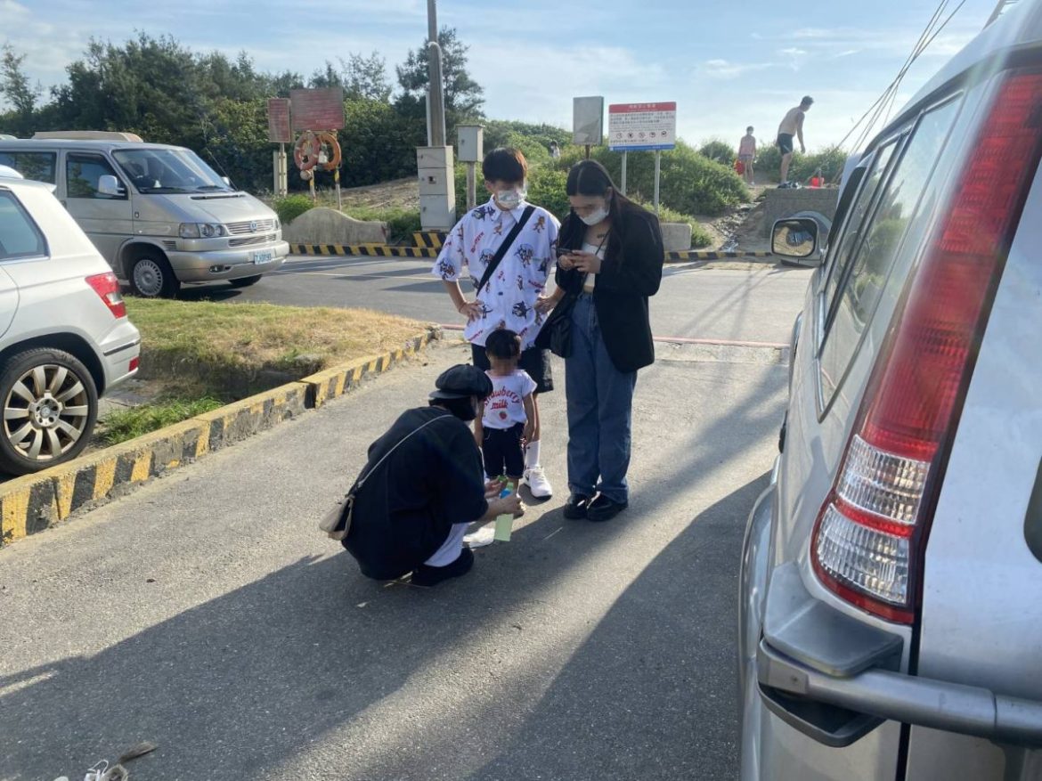2歲男童竹圍漁港走失急哭 大園警協尋父母 21 156188 scaled