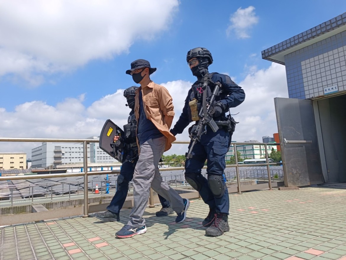 【有片】桃警平鎮自來水廠實境演練 模擬反恐作戰過程逼真 19 424628