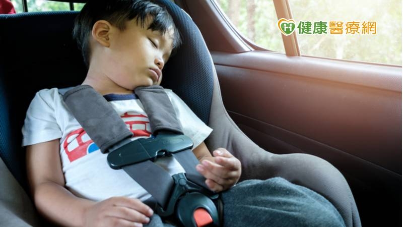 盛夏車內如烤箱 接送幼童謹記「這些要點」防憾事