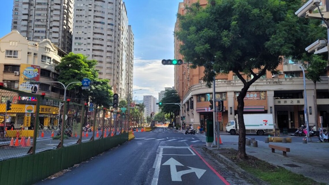 輕軌優先 同時追求路口整體運行績效最佳化