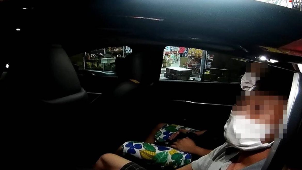 【有片】Uber司機路邊違停 員警勸導意外逮失聯移工 20 S 108544008 scaled