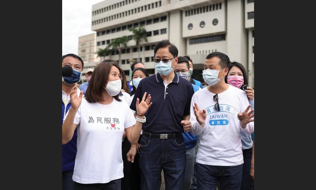 6月份，前總統府副秘書長羅智強發起桃園行腳活動，桃園市長參選人張善政、立委高金素梅都來響應。